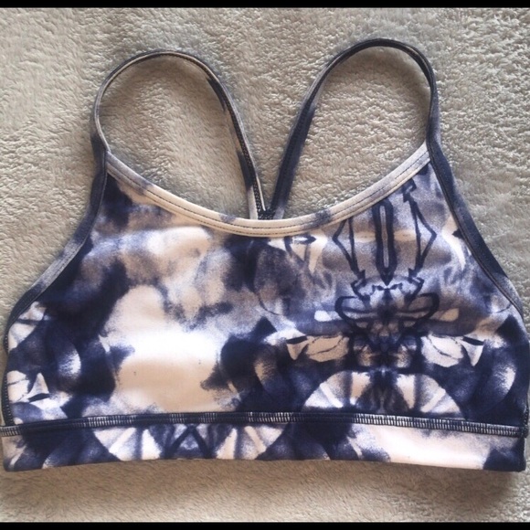 Lululemon bra - flow y bra - Picture 1 of 2